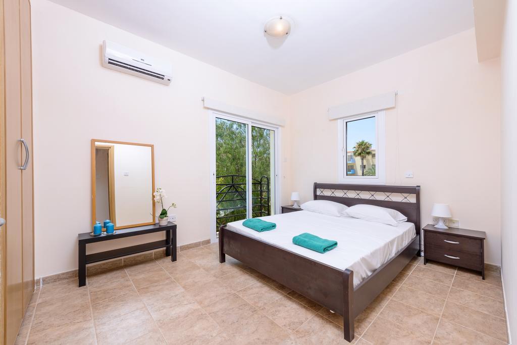 Villa Irina Paralimni Ngoại thất bức ảnh